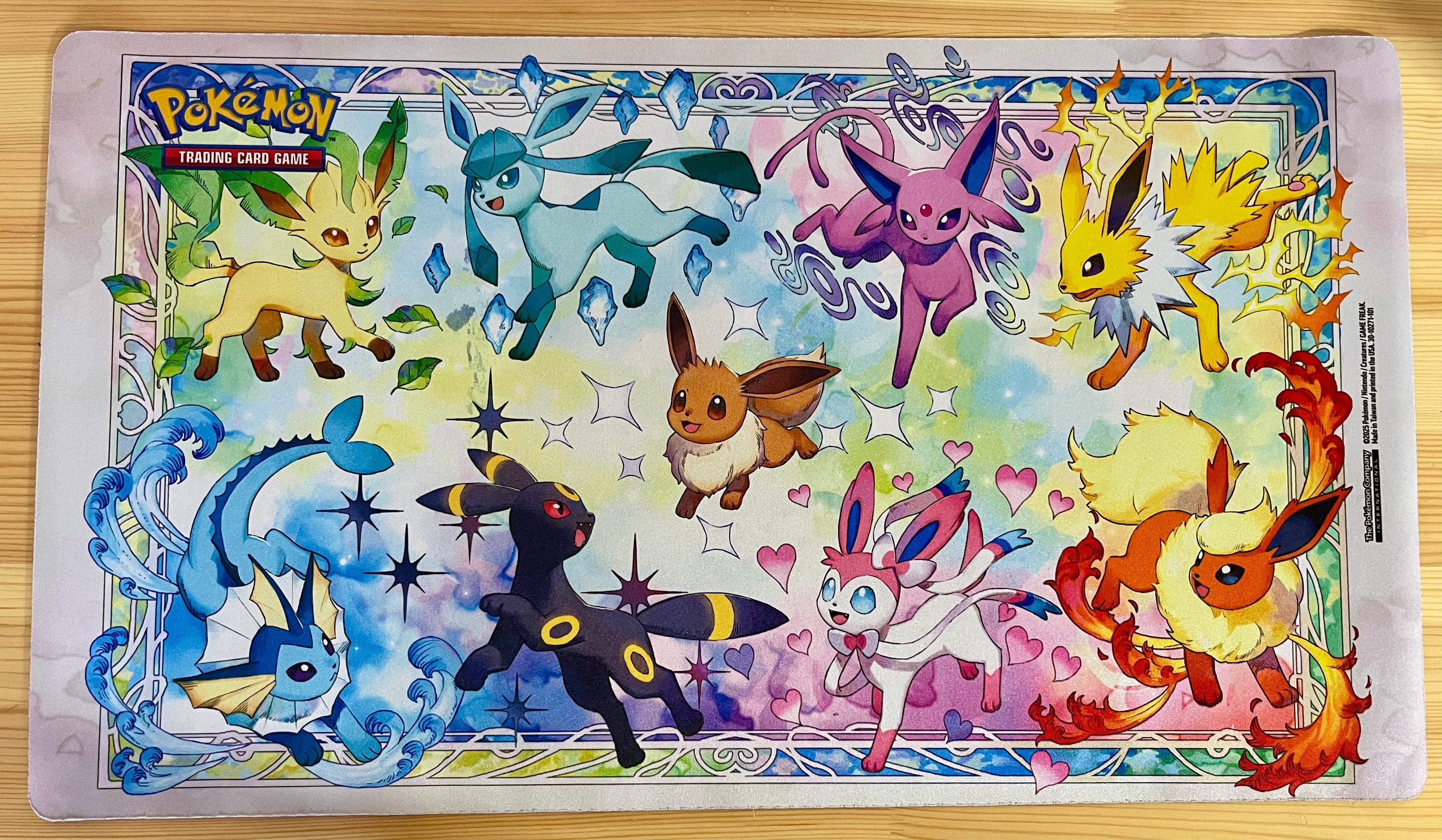 Playmate Prismatic evolutions 60cm x 34.5cm